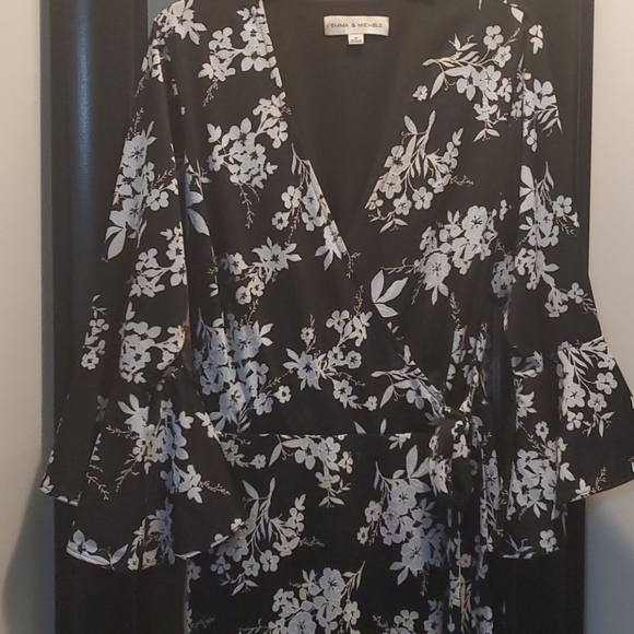 Simply Beautiful Floral  Bell sleeve Dress - Picture 2 of 6